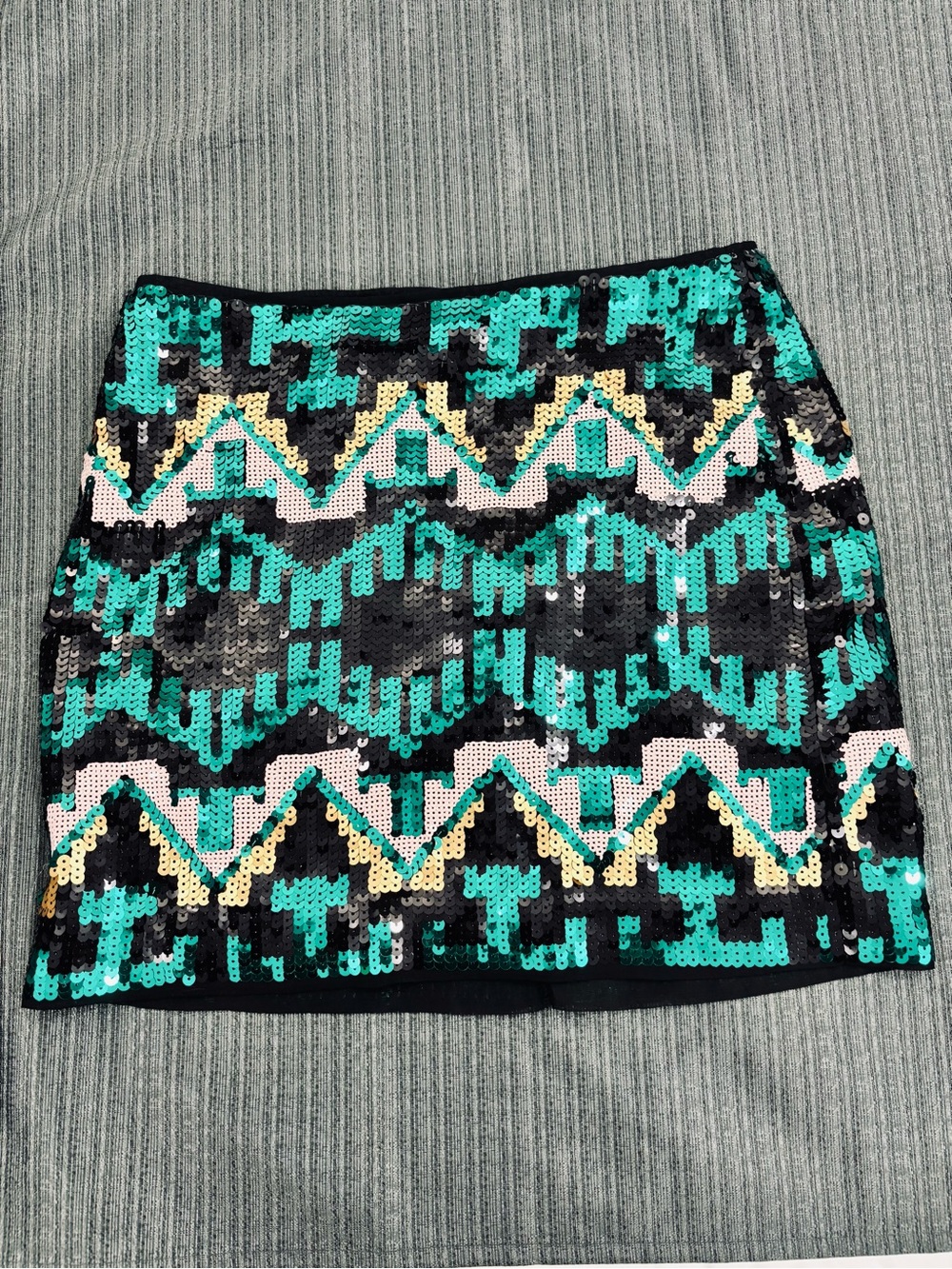Divided H&M Sequin skirt Aqua/Pink/Black/Gold Womens Size 4